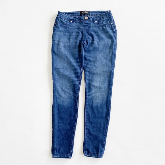 Guess Mid Rose Jegging - Picture 5 of 6